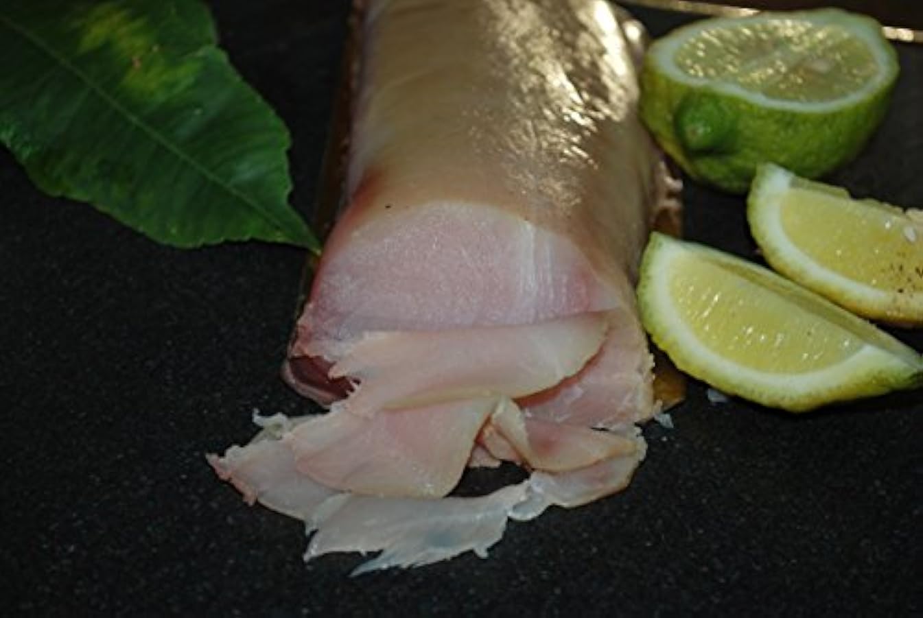 Pesce spada affumicato a freddo. 1 kg. Lavorato e prodotto da Pino Spanu. Artista bottargaio di Tharros Pesca, grande affumicatore della laguna di Cabras 596724735