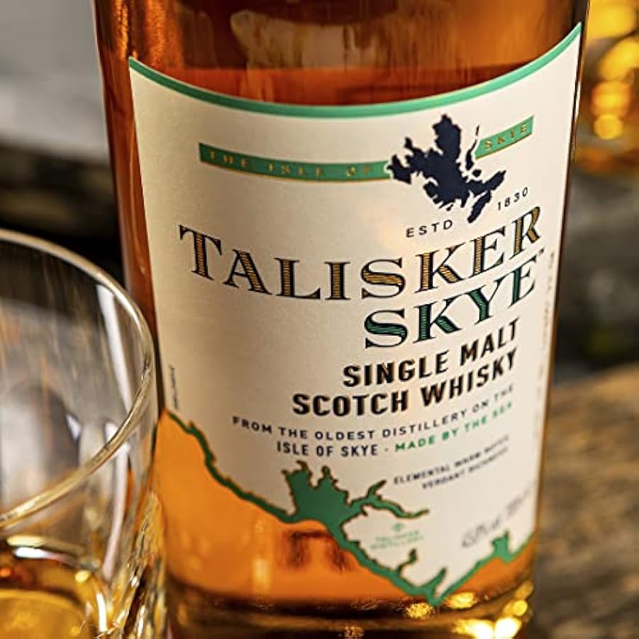 Caol Ila Moch Single Malt Scotch Whisky - 700 ml & Talisker Skye Single Malt Scotch Whisky, 700 ml (La confezione può variare) 886209231